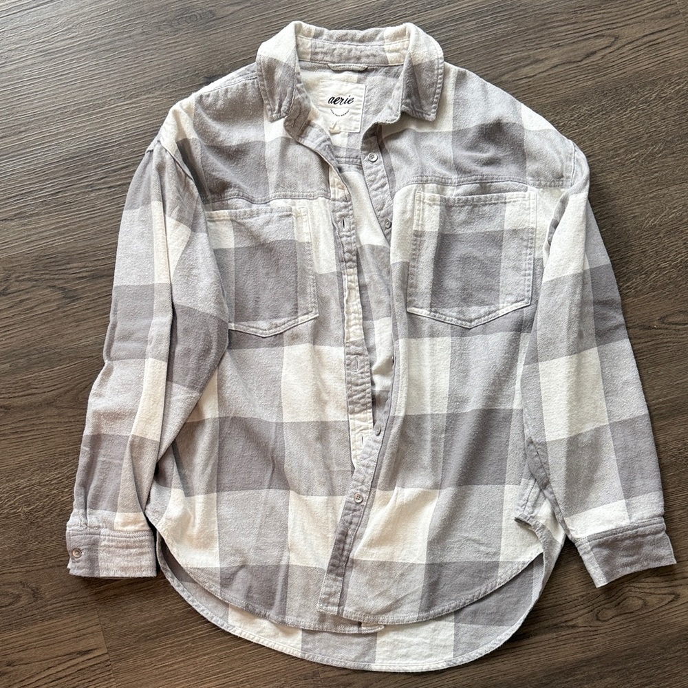 Aerie oversized plaid shirt size M